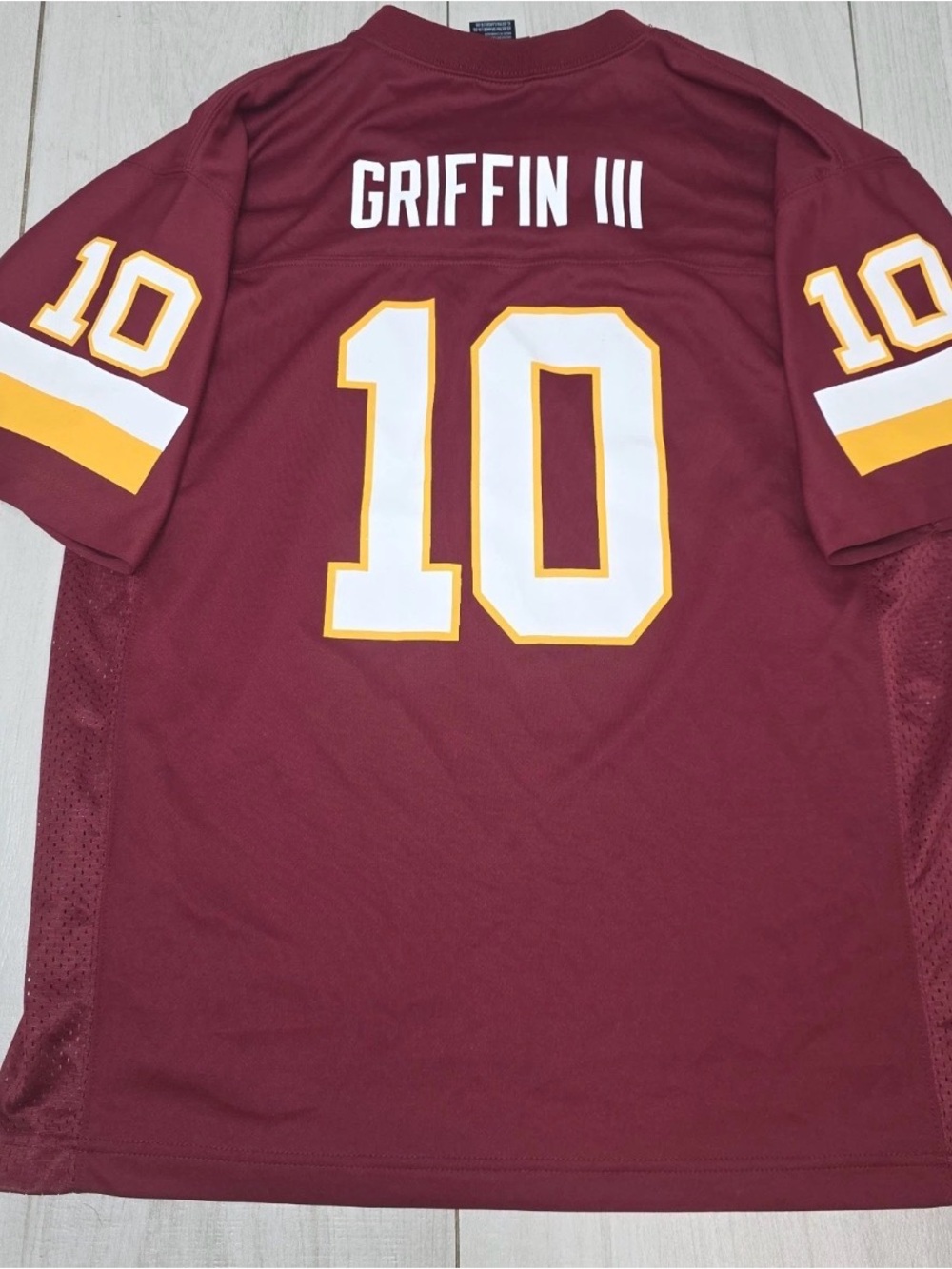 NFL Team Apparel Youth XL
Washington Redskins Griffin III
Maroon Football Jersey